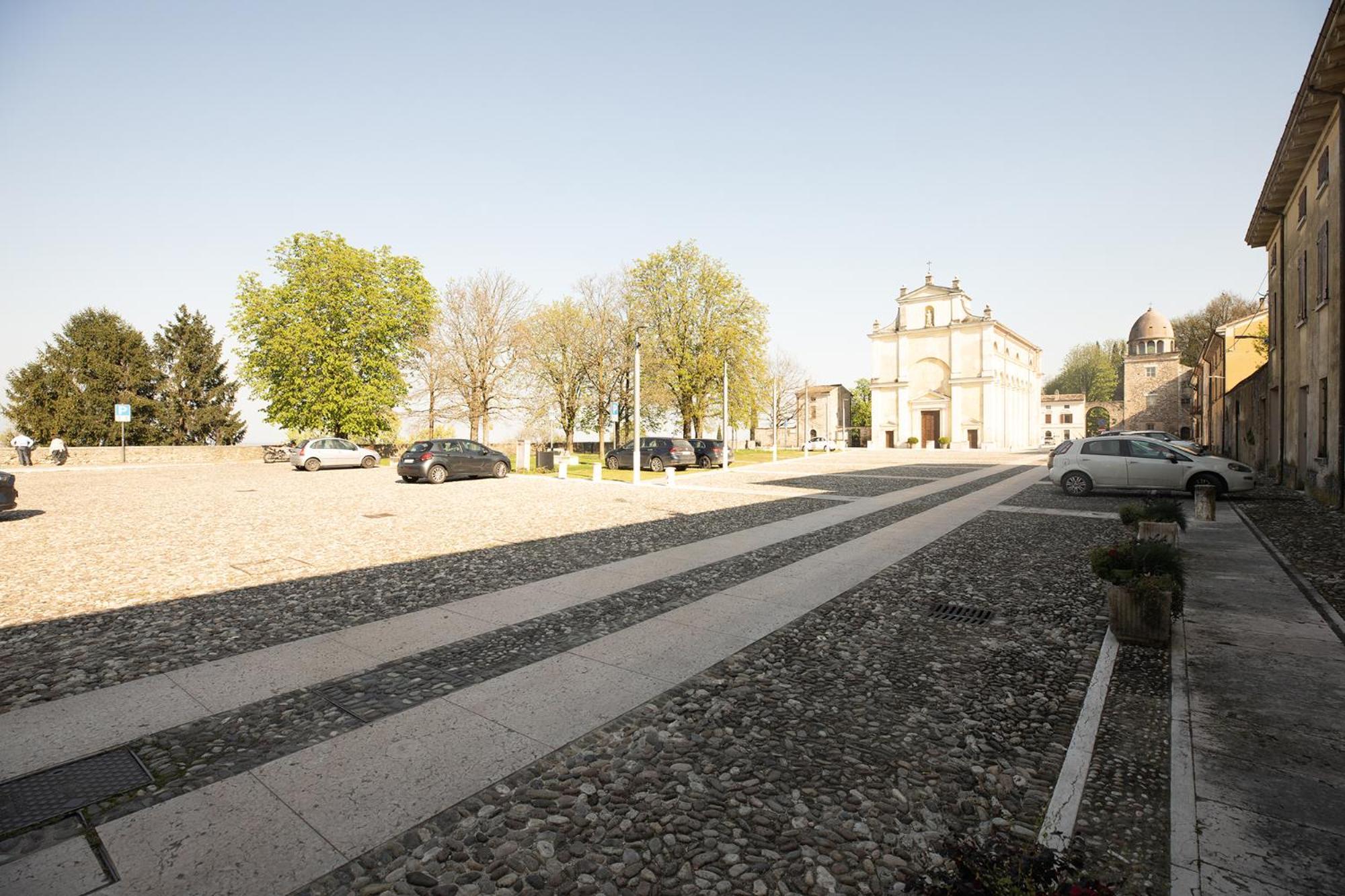 Relais La Rocca Solferino Bed & Breakfast Exterior photo