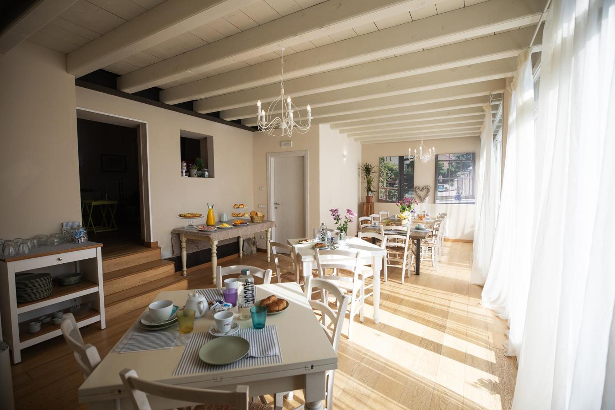 Relais La Rocca Solferino Bed & Breakfast Exterior photo